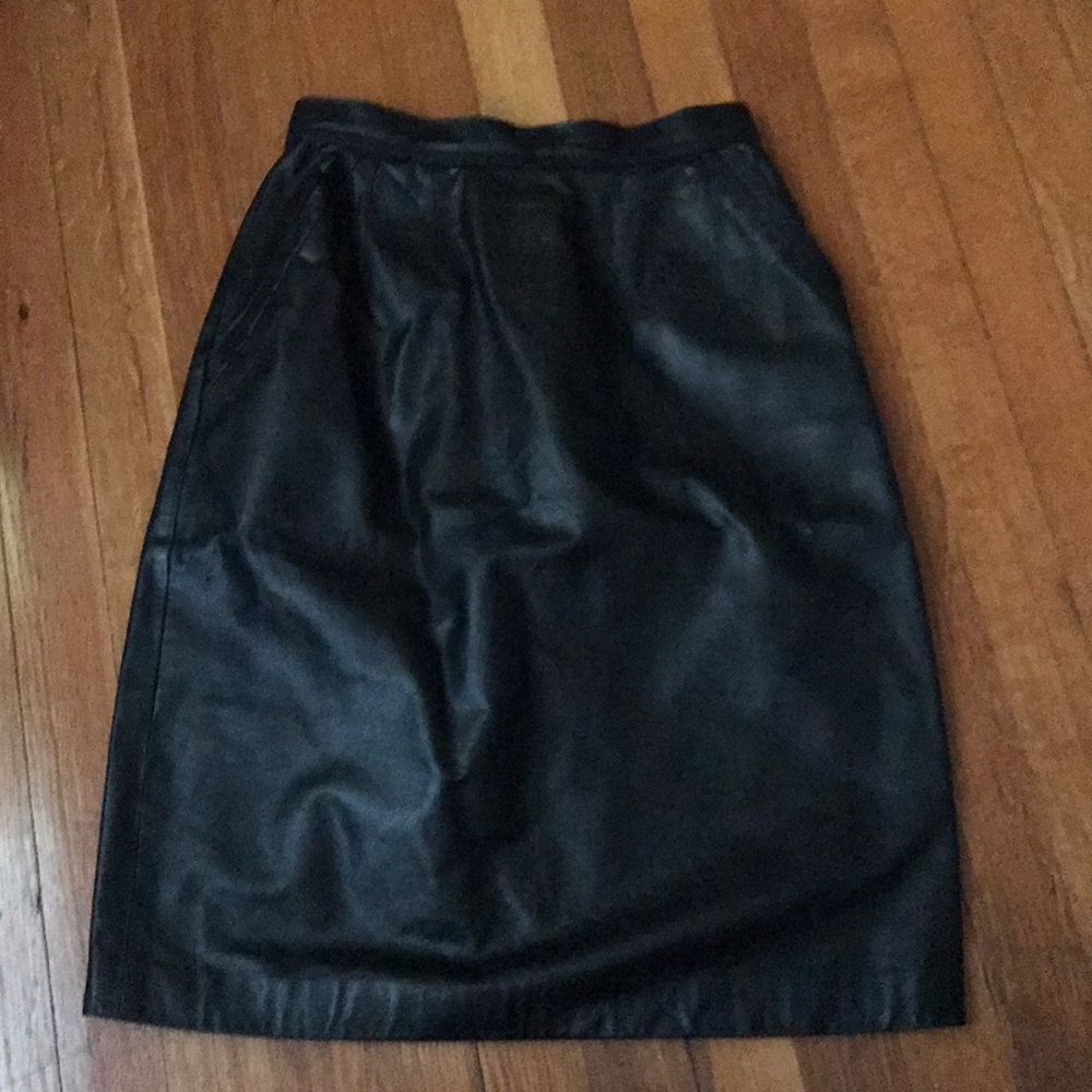 High waisted, faux leather black skirt